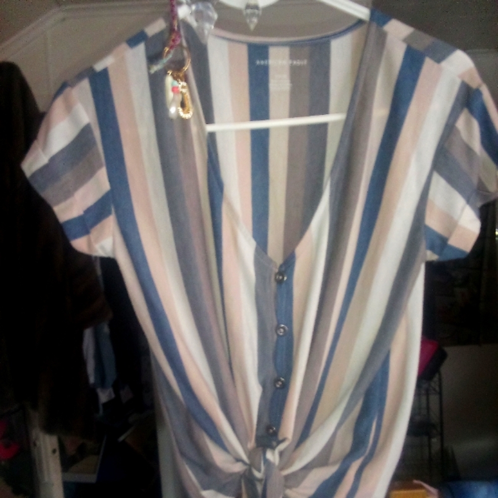 Tie neck top